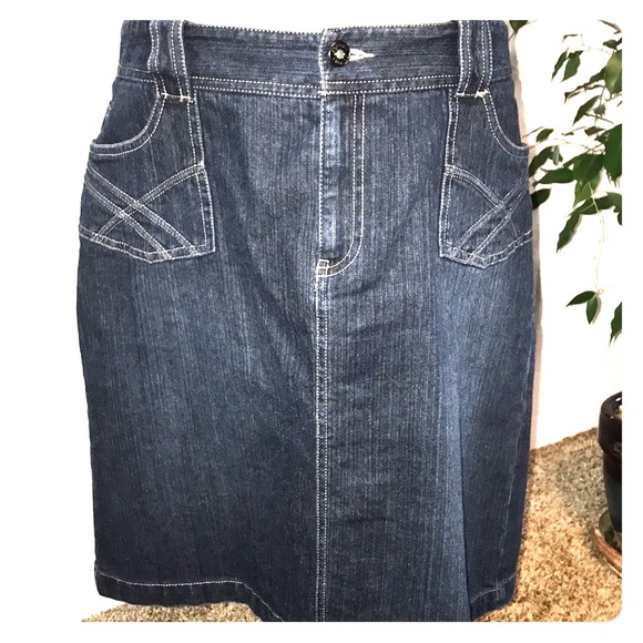 denim skirt with belt loops